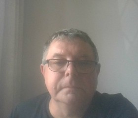 Mitya, 53, Watford