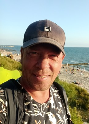 Вячеслав из Санкт-Петербурга 51 год