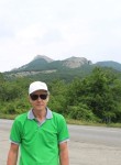 Василий, 69 лет, Владимир