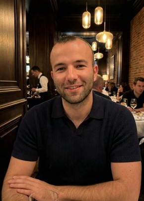Кирилл из Майкопа 37 лет