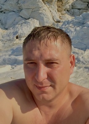 Антон из Кинели 43 года