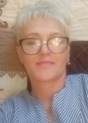 Елена, 53, Россия, Дорохово