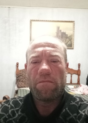 Михаил из Харабали 46 лет
