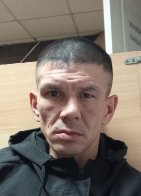 Danis Izhberdin, 37, Russia, Zlatoust