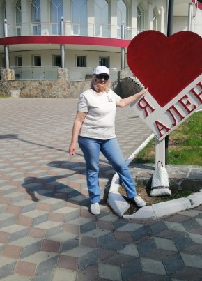 Надежда из Кургана 65 лет