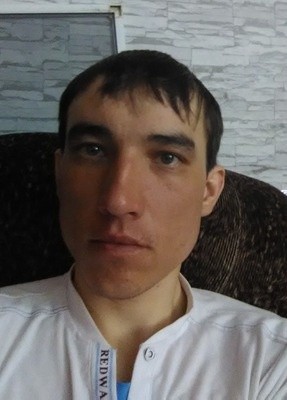 Максим, 35, Россия, Верхний Услон