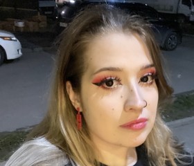 Sasha, 24, Washington D.C.