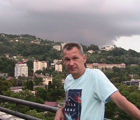 Андрей, 60 лет, Крымск