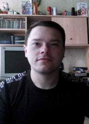 Dmitriy, 44, Russia, Koryazhma
