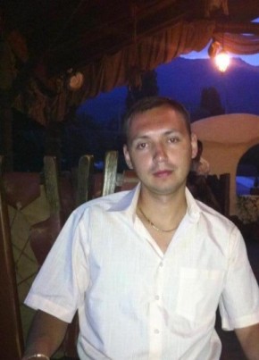 Alex, 39, Romania, Constanța