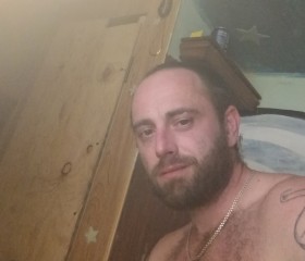 Andrew, 37, Nashville