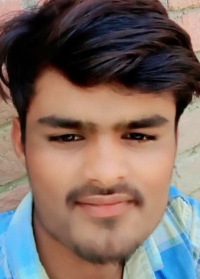 Amir Khan, 19, India, Lucknow