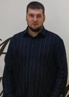 Денис из Курчума 32 года