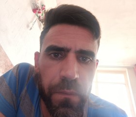 حسینی, 18, Shiraz