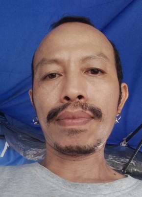 เอ из กรุงเทพมหานคร 48 лет