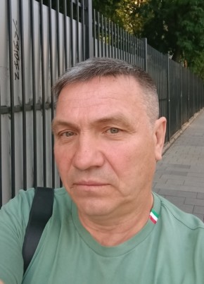 Игорь из Москвы 60 лет