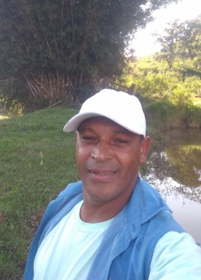 Carlos Roberto, 49, República Federativa do Brasil, Belo Horizonte