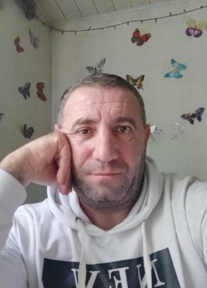 Artur из Соснового Бора 49 лет