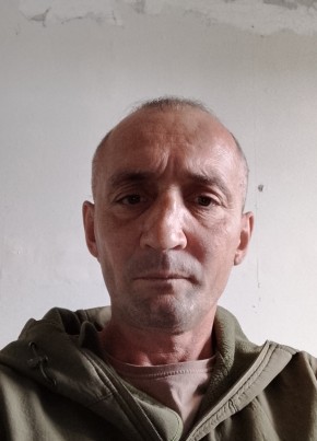 Максим из Иглино 42 года