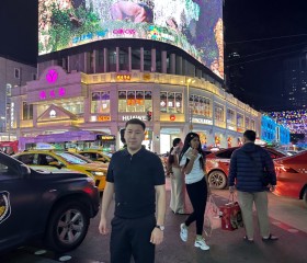 Askhat, 29, Guangzhou