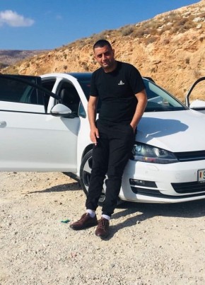Omar, 20, فلسطين, نابلس