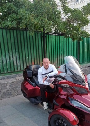 Александр из Москвы 47 лет