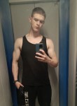 Maksim, 19, Moscow