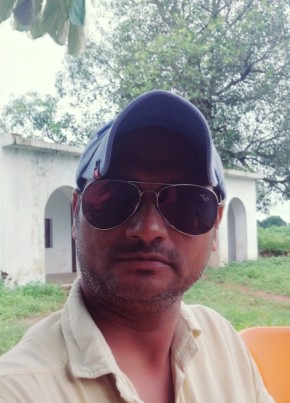 Manojkumar Kumar, 25, India, Sahāranpur