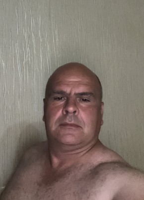 Алексей из Южно-Сахалинска 46 лет