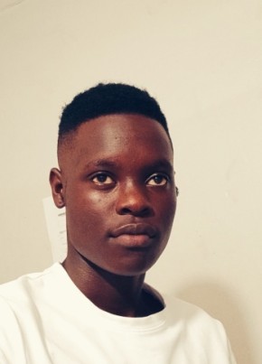 Henry Drake, 18, Uganda, Kampala