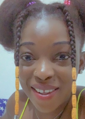 Queen, 33, République du Bénin, Porto Novo