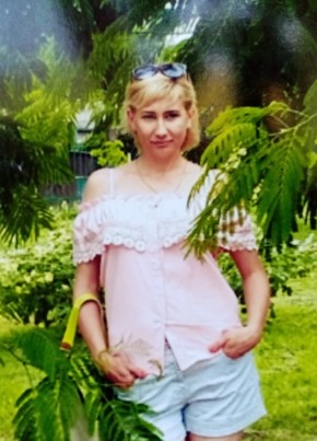 Аня, 47, Россия, Екатеринбург
