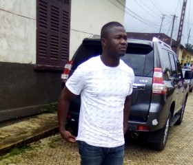 Alexis apan, 40, Nkongsamba