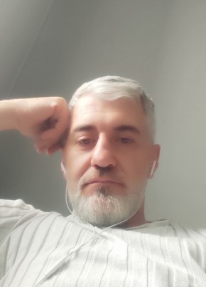 Polad, 40, Türkiye Cumhuriyeti, İstanbul