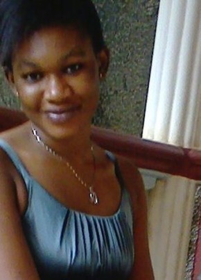 Makuta, 26, Sierra Leone, Freetown