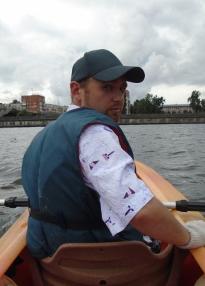 Андрей А. Б., 37, Россия, Калининград