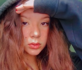 Lívia Silva, 22, Americana
