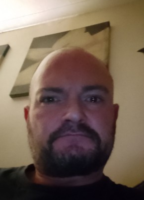 Rob Naylor, 35, United Kingdom, Liverpool