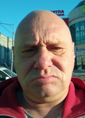 Денис из Петропавловск-Камчатския 50 лет