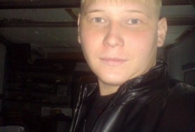 Dmitriy, 35 - Just Me