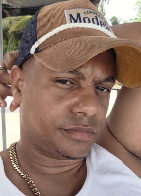Carlos из Billerica 30 лет