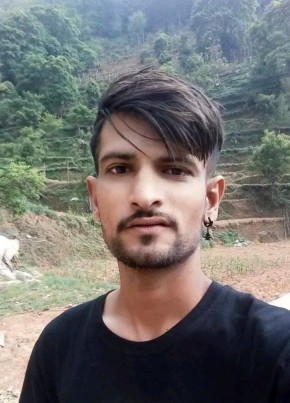 Suman, 24, Federal Democratic Republic of Nepal, Birātnagar