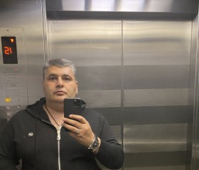 Mikhail, 48, Yekaterinburg