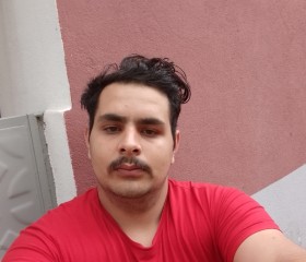 Onur, 22, Giresun