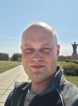 Dmitriy, 40, Budyenovka