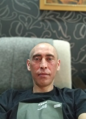 Артём из Канаша 33 года