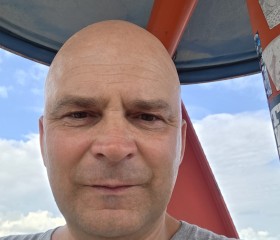 Denis, 47, Hong Kong