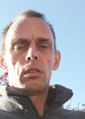 Matthieu, 46, République Française, Agen