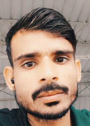 Gyanendra, 28, India, Bareilly