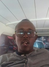 Maxamed Maqarey, 19, Somalia, Wanlaweyn